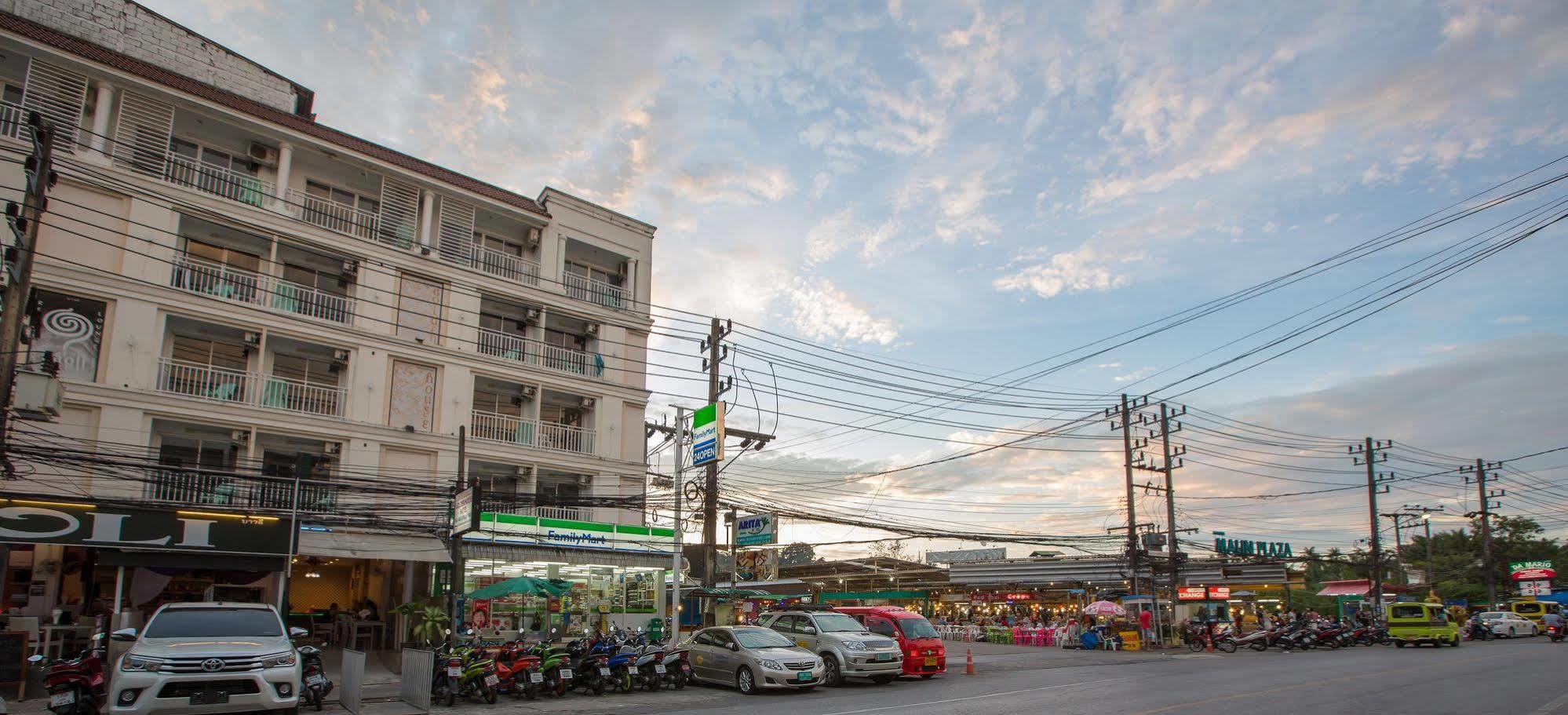 Blue Star Hotel Phuket Exterior photo